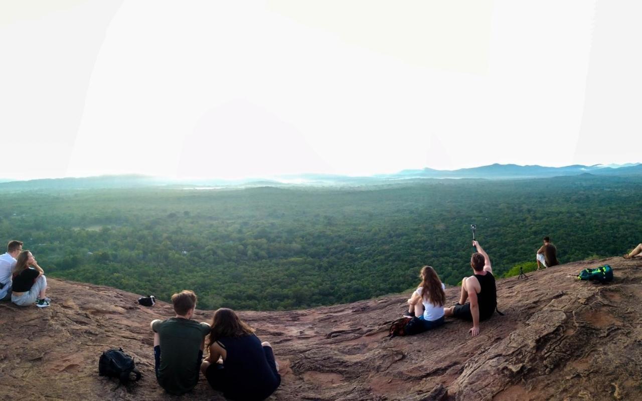 Camellia Resort And Spa Sigiriya Exteriör bild